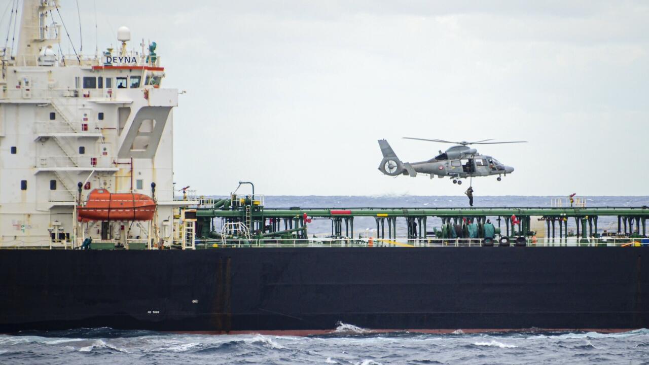 ВМС Франции задержали в Средиземном море танкер Deyna по подозрению в принадлежности к «теневому флоту» РФ